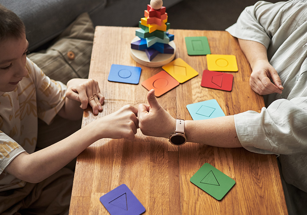 A child learns shapes and colors in an educational program